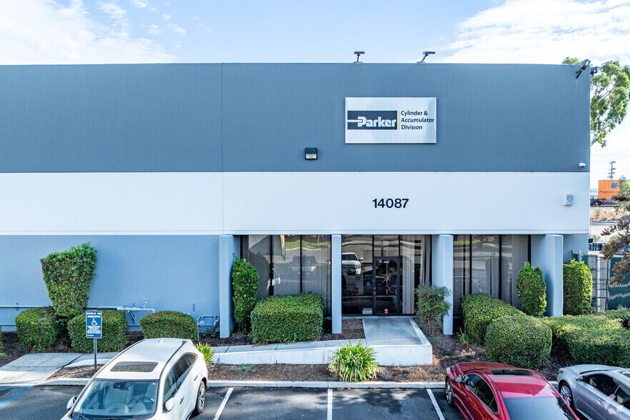 More Photos Of 14027-14087 Borate St, Santa Fe Springs Manufacturing For Lease