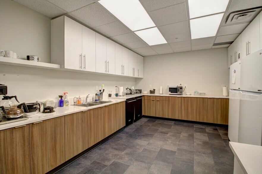 More Photos Of 3101 Iris Ave, Boulder Office For Lease
