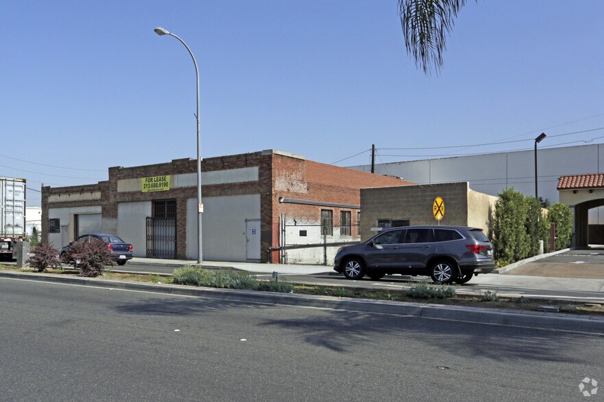 More Photos Of 3407 Slauson Ave, Maywood Warehouse For Lease