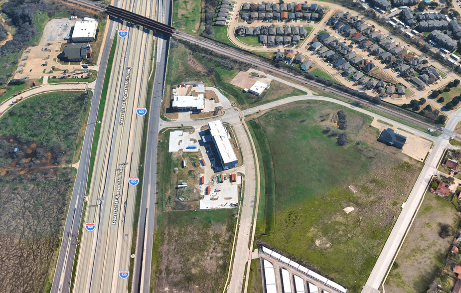 More Photos Of 5030 NE Loop 820, Haltom City Unknown For Lease