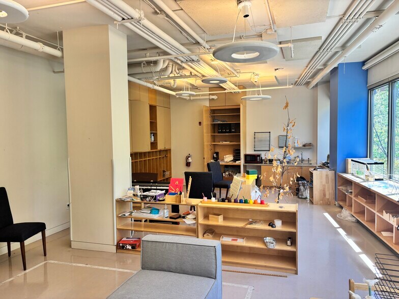 More Photos Of 310 E Houston St, New York Apartments For Lease