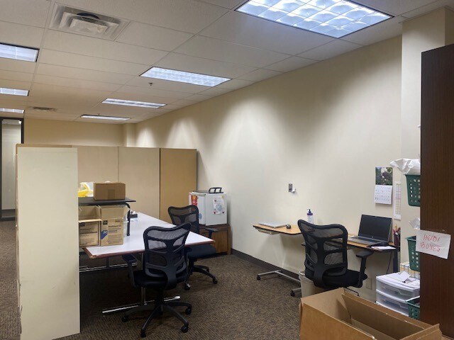 More Photos Of 1696 Greenview Dr SW, Rochester Office For Lease