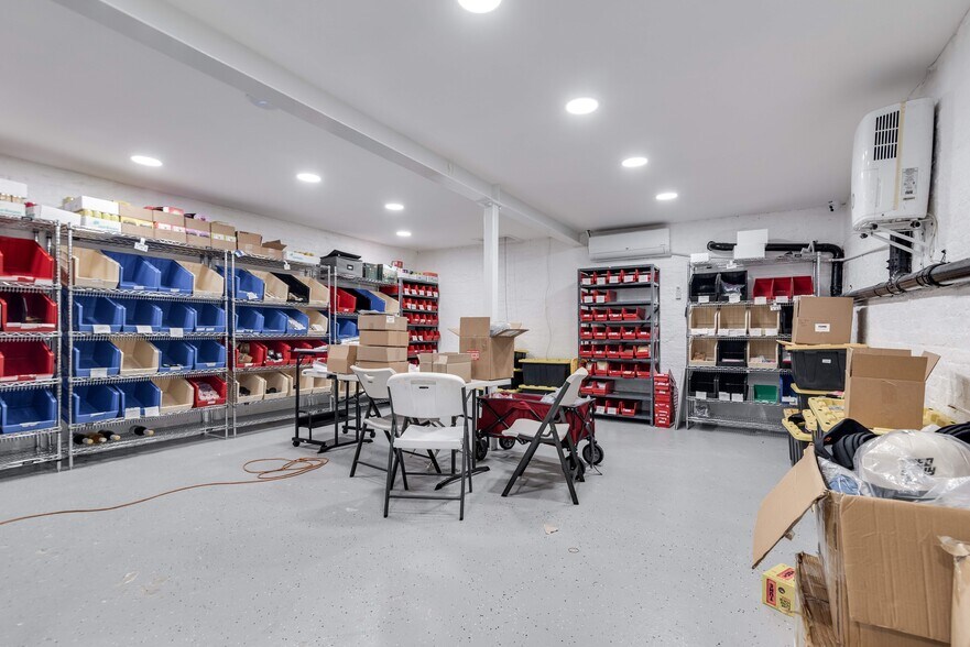 More Photos Of 946 Fulton St, Brooklyn Apartments For Sale