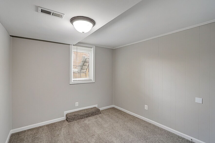More Photos Of 872 Bellevue St SE, Washington Apartments For Sale