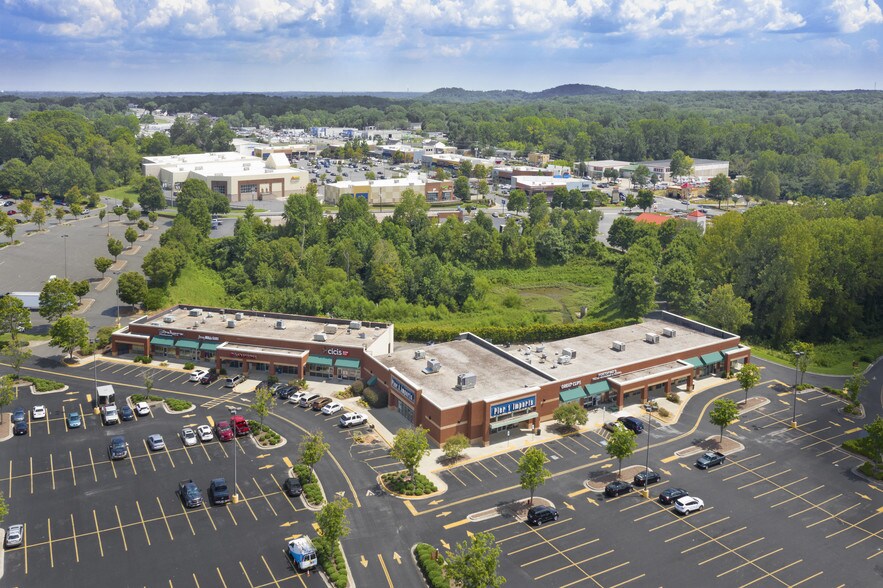 More Photos Of 3648-3740 E Franklin Blvd, Gastonia Unknown For Lease