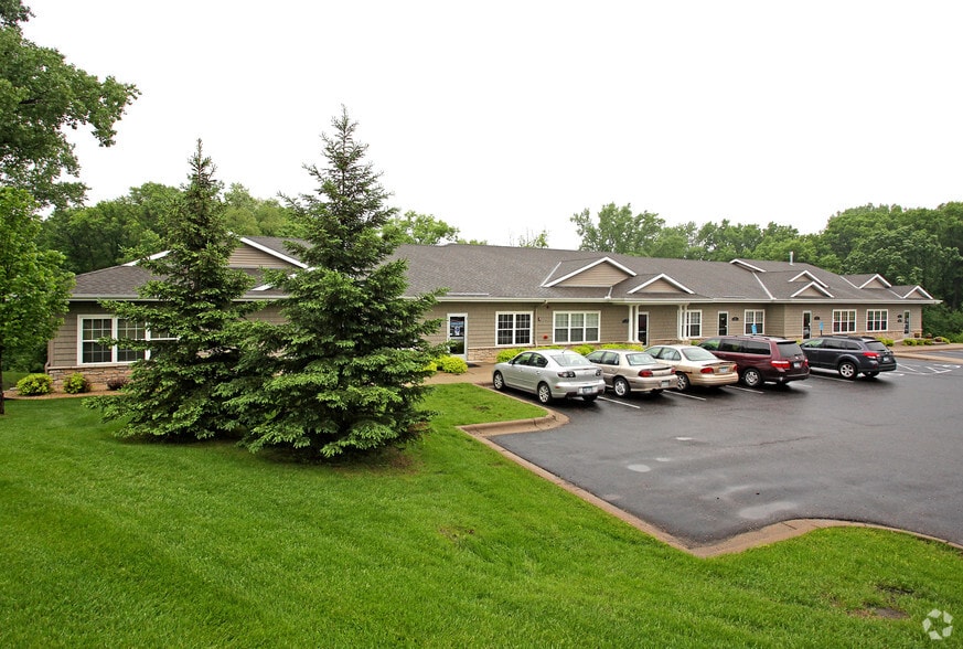 More Photos Of 3820 N Cleveland Ave N, Arden Hills Office For Sale