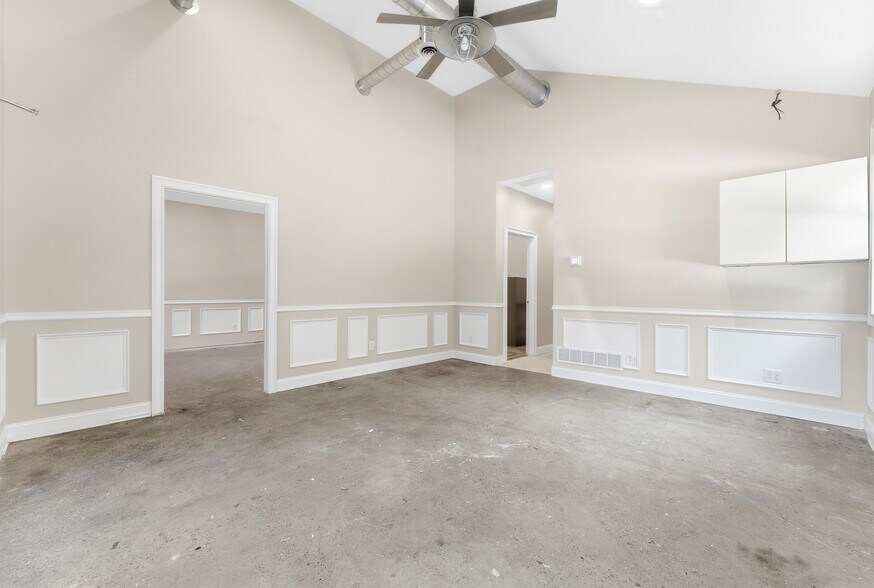 More Photos Of 351 Scotts Run Rd, Maidsville Office Residential For Lease