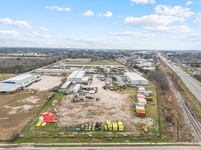 More Photos Of 150 Carrie St, Houston Manufacturing For Sale