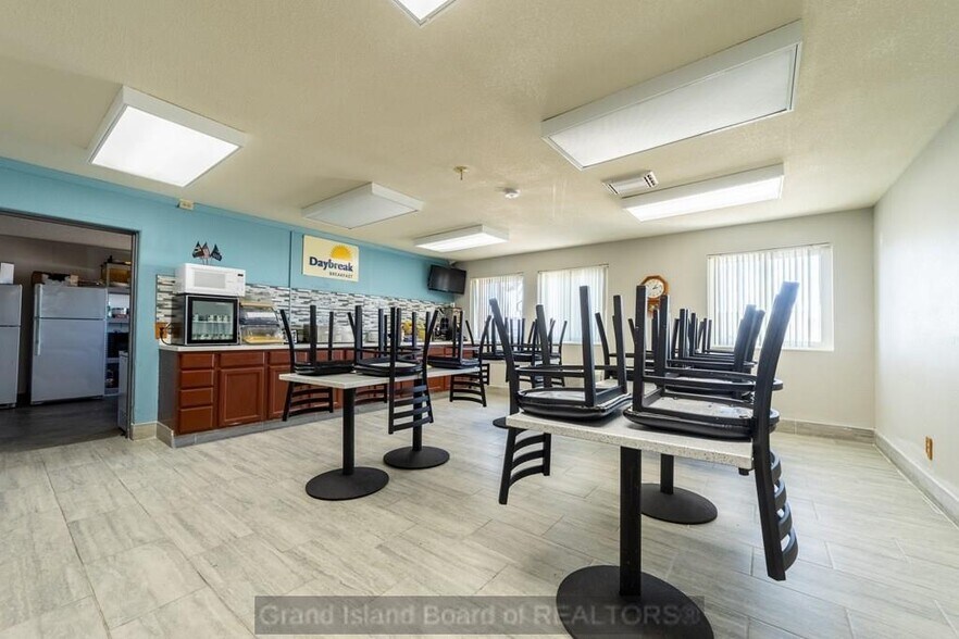 More Photos Of 2620 N Diers Ave, Grand Island Hotel For Sale