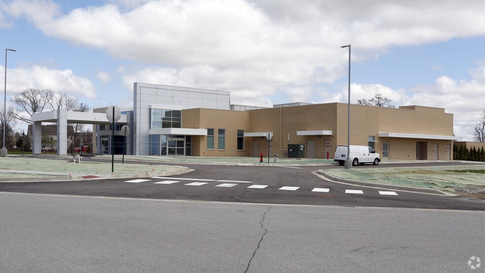 More Photos Of 597 Pit Rd, Brownsburg Hospital For Sale