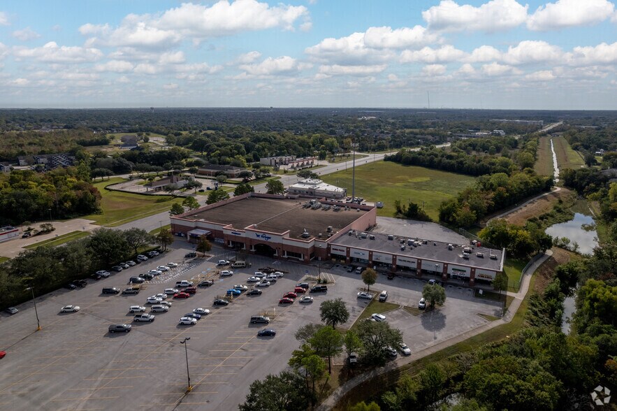 More Photos Of 218-248 S Egret Bay Blvd, League City General Retail For Lease