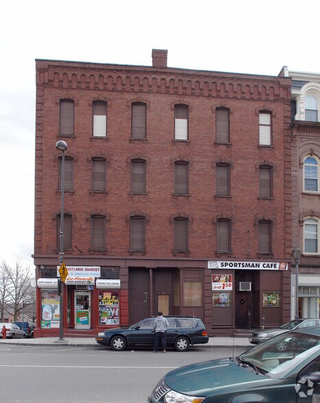 More Photos Of 156-162 High St, Holyoke Storefront For Sale