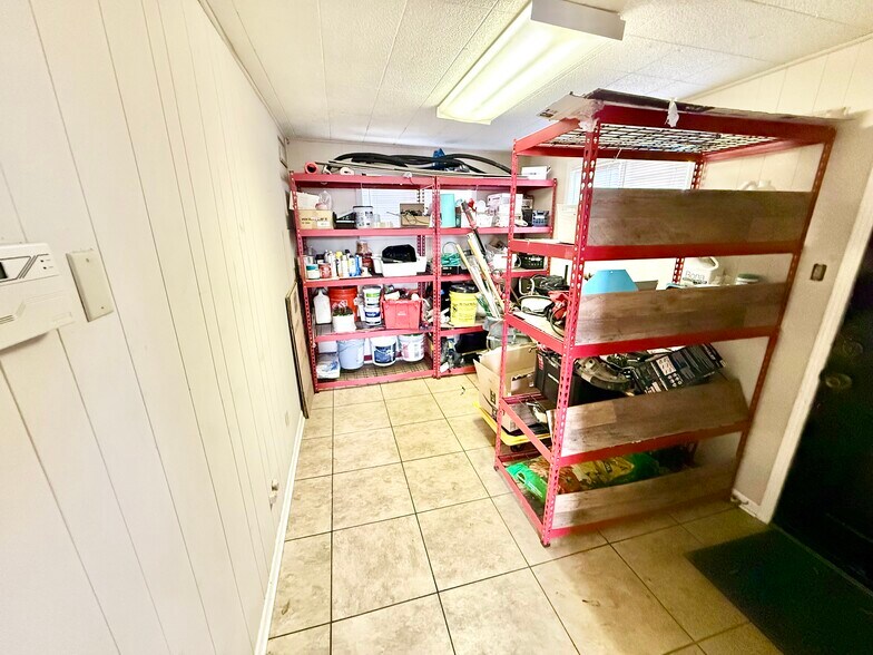 More Photos Of 208 N Gloster St, Tupelo Office For Sale