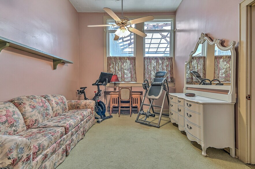 More Photos Of 19407 Bethel Rd, Abingdon Flex For Sale