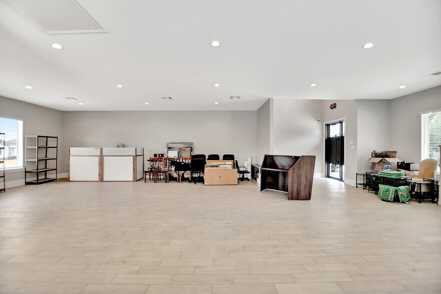 More Photos Of 31360 Nichols Sawmill Rd, Magnolia Medical For Lease