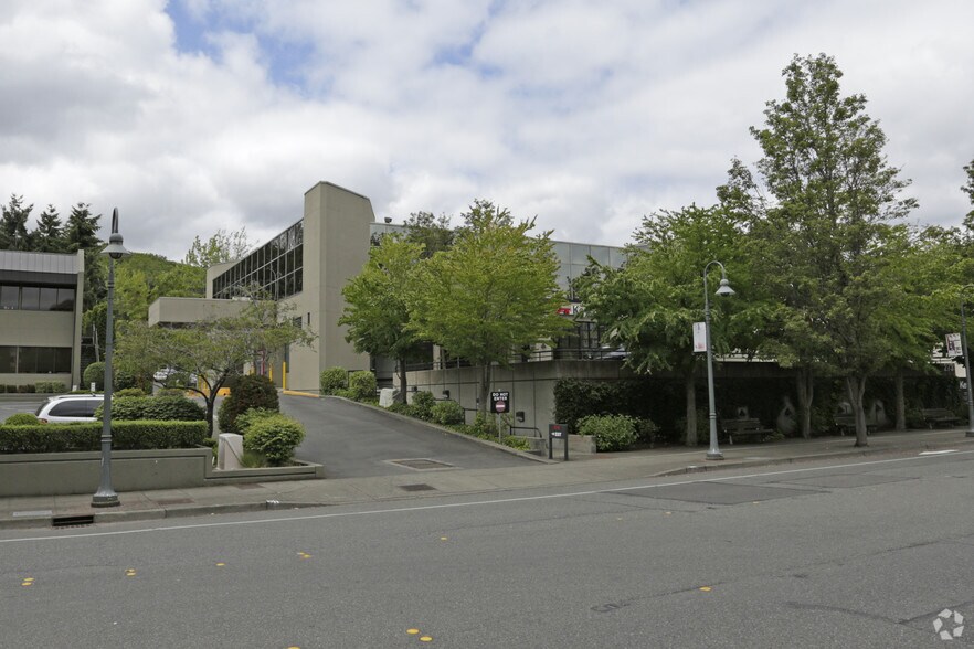 More Photos Of 2731 77th Ave SE, Mercer Island Office For Lease