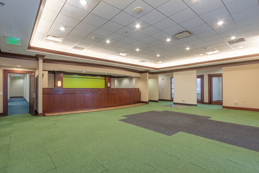 More Photos Of 129 N Main St, Anderson Office For Lease