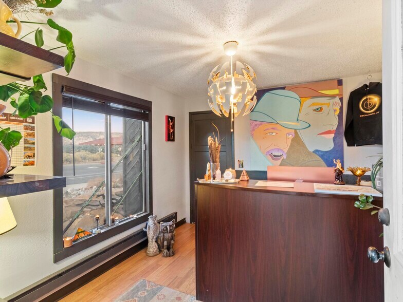 More Photos Of 475 W Main St, Escalante Hotel For Sale