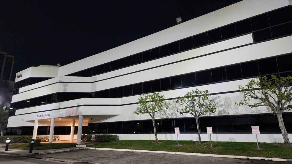 More Photos Of 1403 N Tustin Ave, Santa Ana Medical For Sale