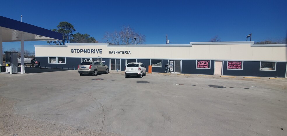 Primary Photo Of 406 Verhalen Rd, Alvin Storefront Retail Office For Lease