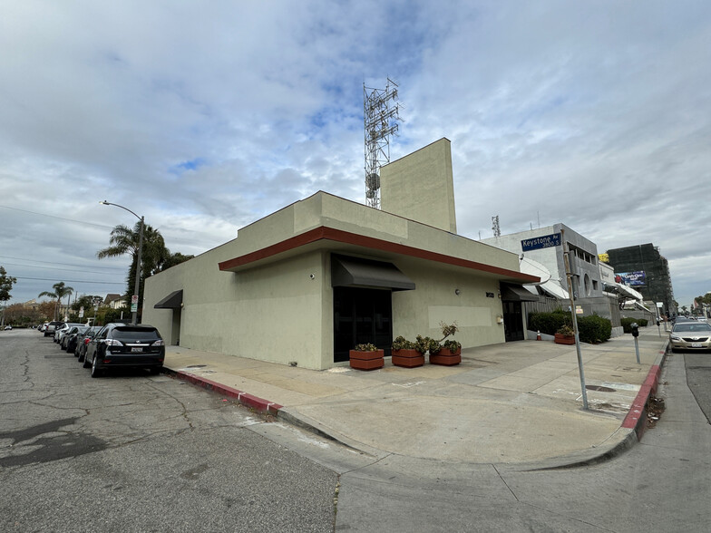 Primary Photo Of 10533 Washington Blvd, Culver City Office For Lease