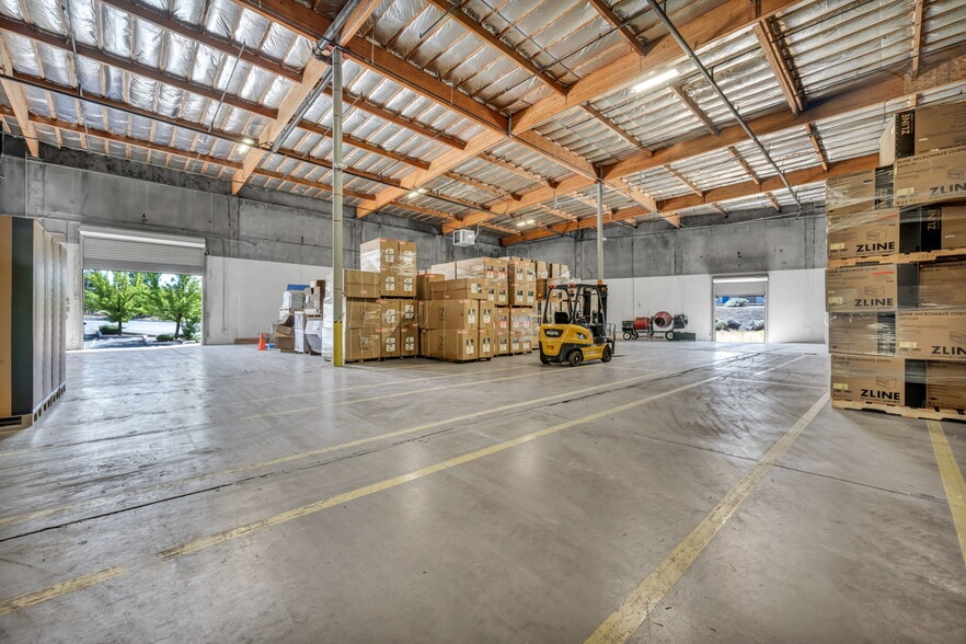More Photos Of 400 E Parr Blvd, Reno Distribution For Lease