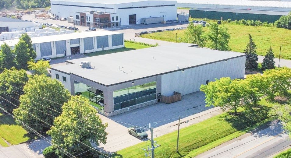 More Photos Of 4800 Hinan Dr, Beamsville Warehouse For Sale