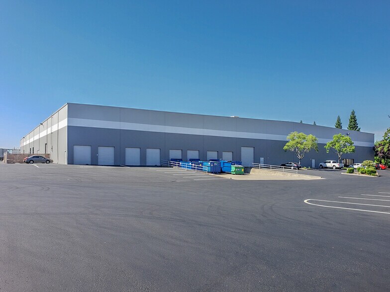 More Photos Of 11255 Pyrites Way, Gold River Warehouse For Lease