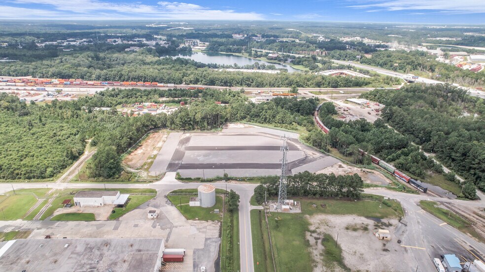 More Photos Of 2351 Tremont Rd, Savannah Land For Lease