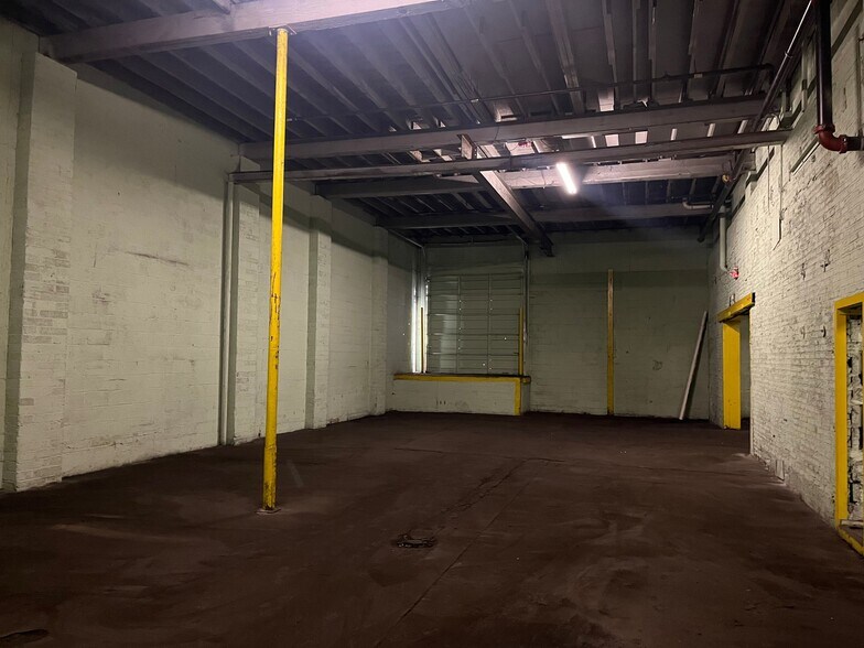 More Photos Of 2838 Trenton Ave, Philadelphia Warehouse For Lease