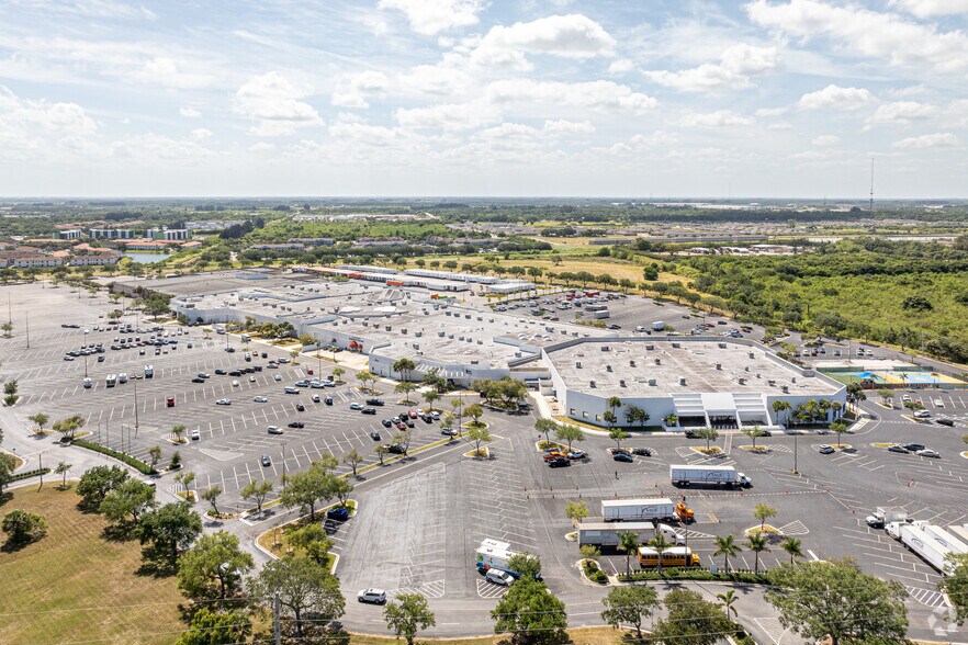 More Photos Of 4100-4300 Okeechobee Rd, Fort Pierce Light Distribution For Lease