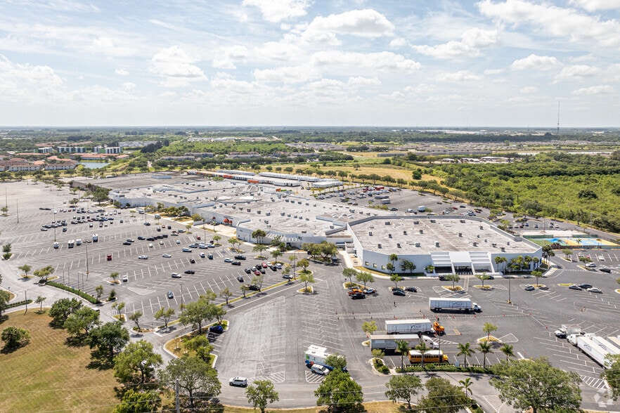 More Photos Of 4100-4300 Okeechobee Rd, Fort Pierce Light Distribution For Lease