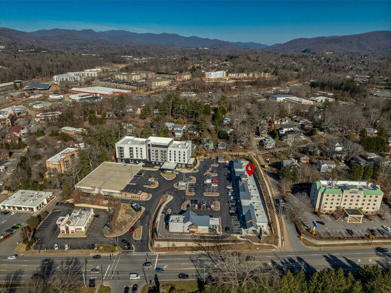 More Photos Of 190 Hendersonville Rd, Asheville Storefront Retail Office For Lease