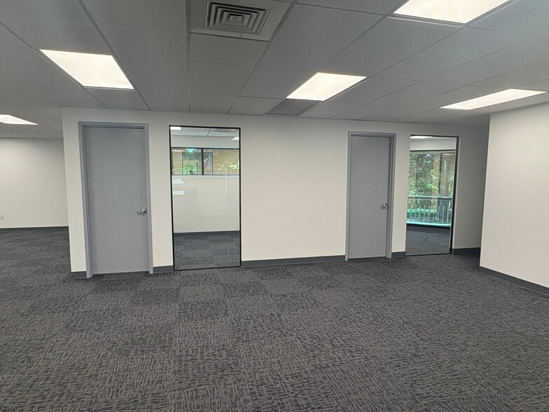 More Photos Of 9009 Springboro Pike, Miamisburg Office For Sale