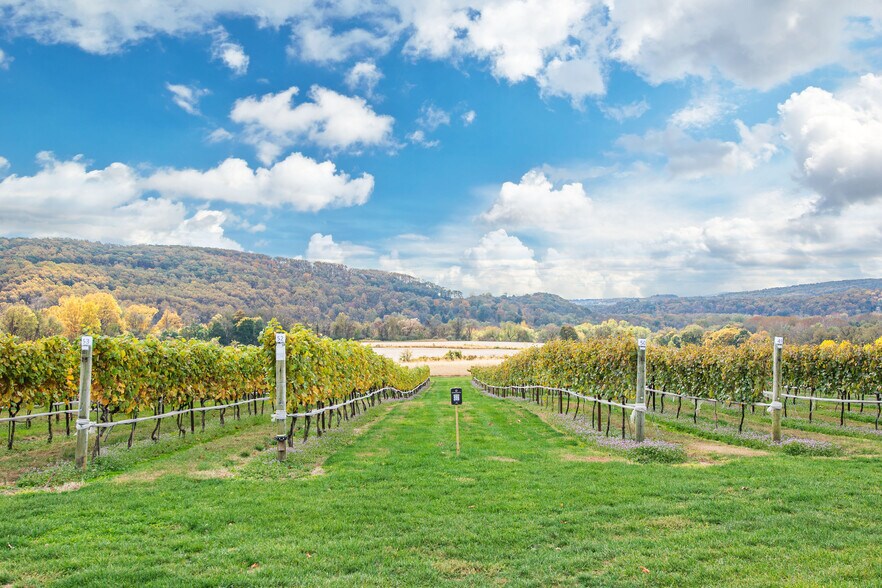 More Photos Of 33 County Road 627, Phillipsburg Specialty For Sale