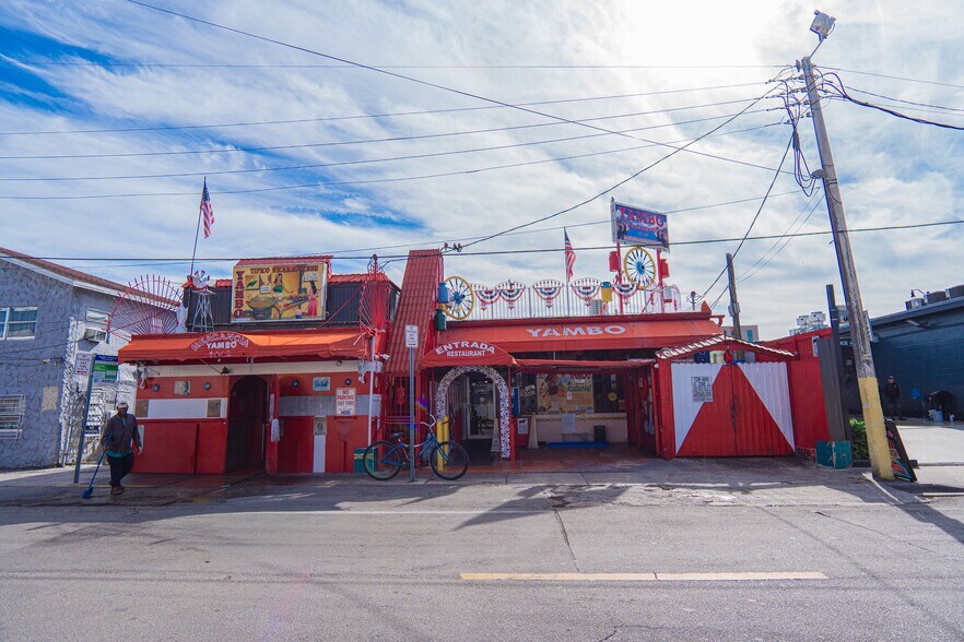 More Photos Of 1644 SW Flagler Ter, Miami Restaurant For Sale