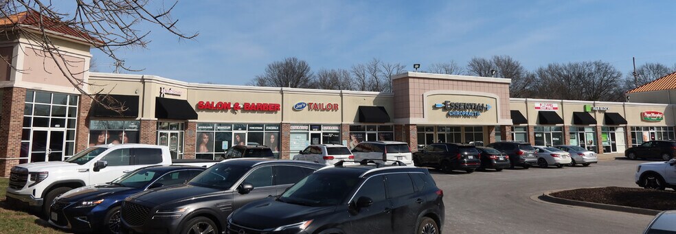 More Photos Of 403-447 SW Ward Rd, Lee's Summit Storefront Retail Office For Lease