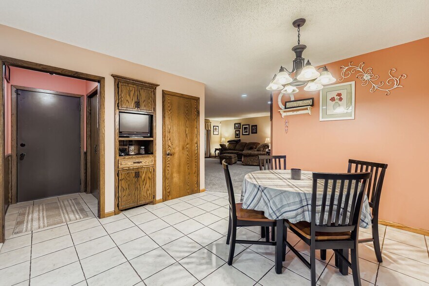 More Photos Of 198 35th St NE, Buffalo Warehouse For Sale