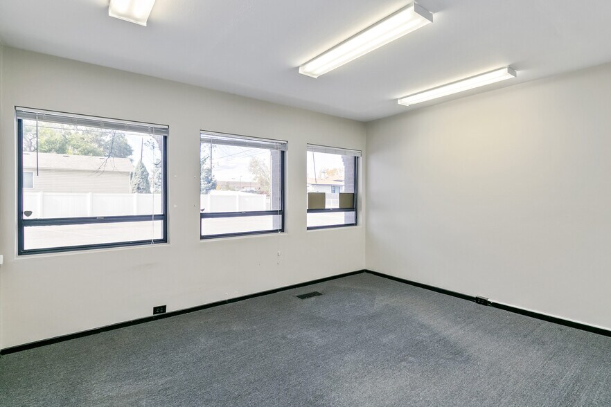 More Photos Of 7000 W 14th Ave, Lakewood Office For Lease