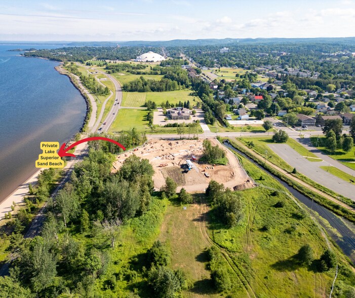 More Photos Of 2401 Lakeshore Blvd, Marquette Apartments For Sale