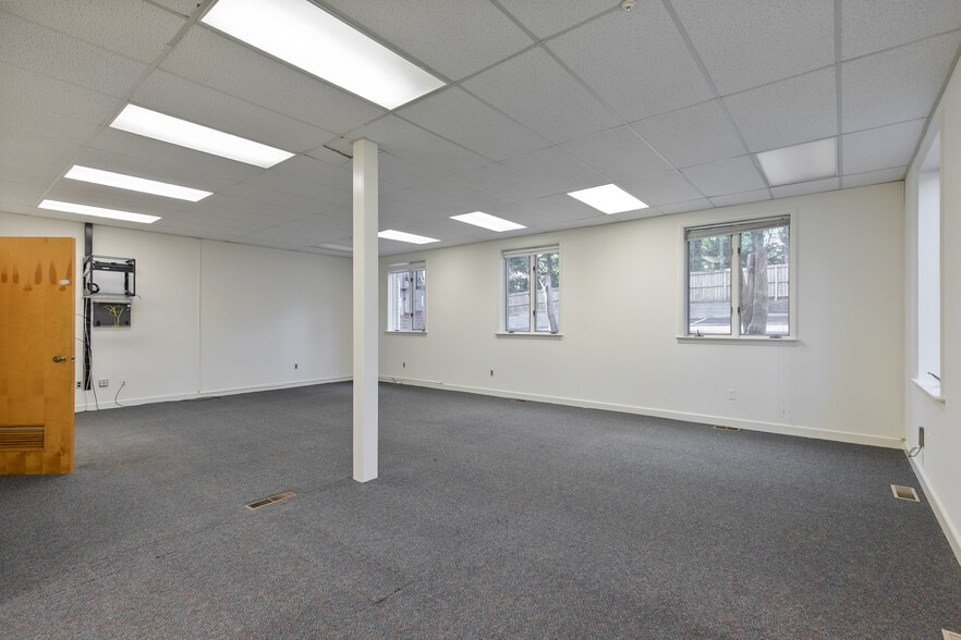 More Photos Of 8417 Patterson Ave, Richmond Office For Lease