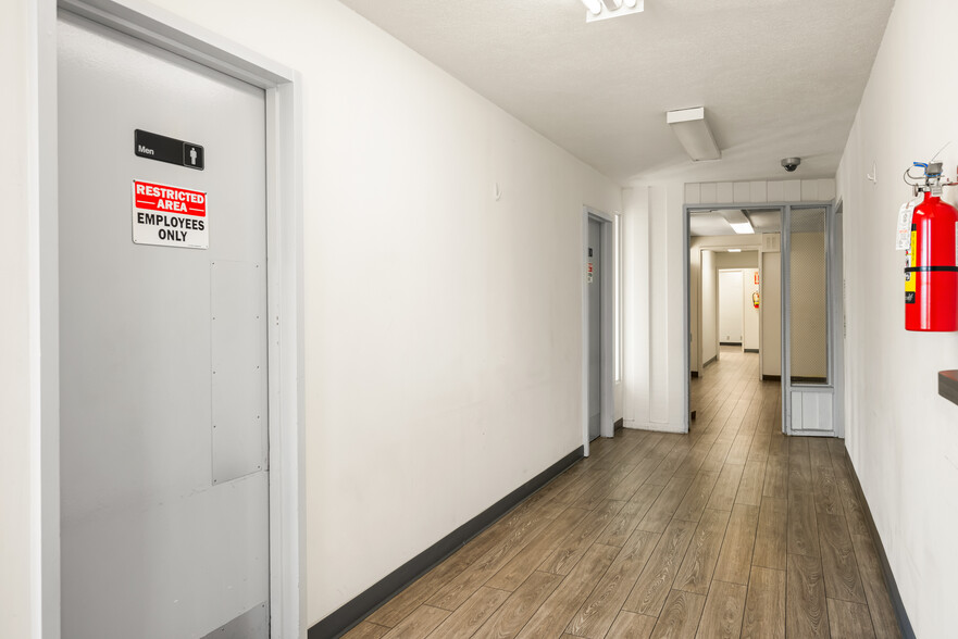 More Photos Of 1661 E Chapman Ave, Fullerton Office For Sale