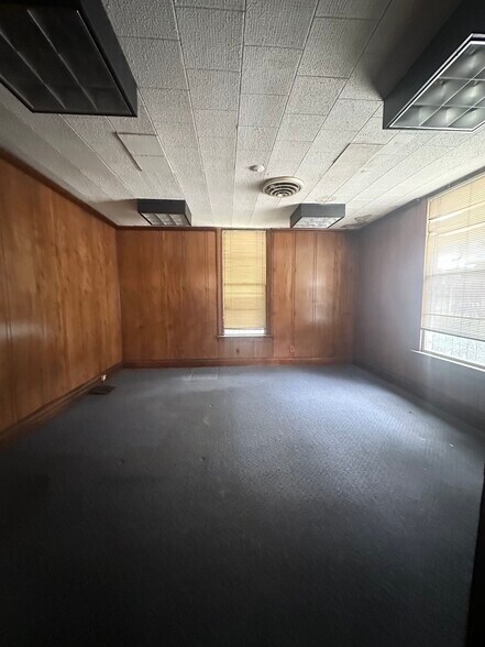 More Photos Of 5381 1st Ave N, Birmingham Medical For Sale