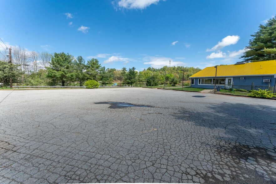 More Photos Of 1257 Buckley Hwy, Union Office For Sale