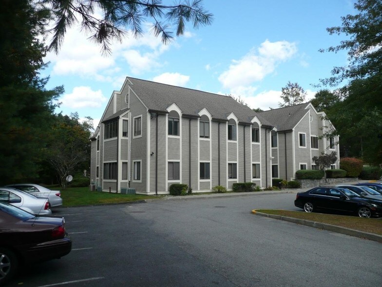 More Photos Of 190 Goldens Bridge Rd, Katonah Medical For Lease