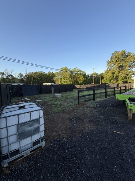 More Photos Of 19363 Brandy Rd, Brandy Station Light Manufacturing For Lease