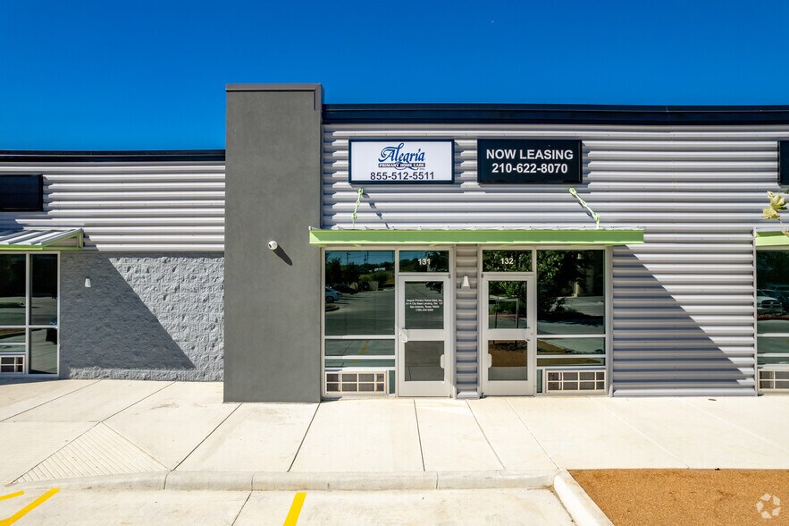 More Photos Of 8114 City Base Landing, San Antonio Unknown For Lease