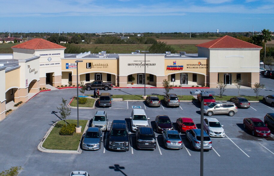 More Photos Of 4101-4179 Crosspoint Blvd, Edinburg Medical For Sale