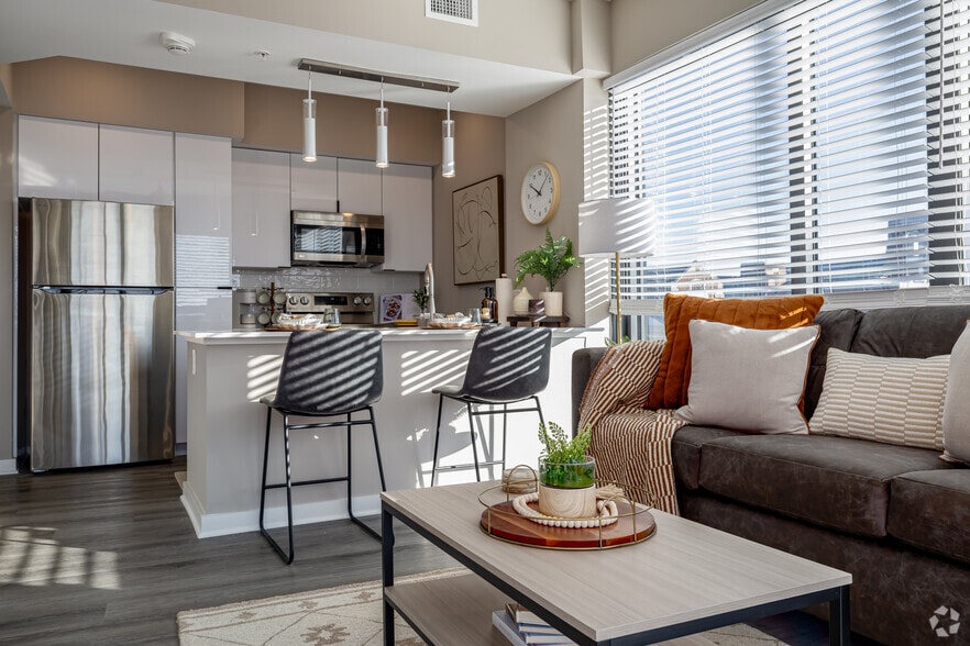 More Photos Of 616 E Washington St, Ann Arbor Apartments For Lease