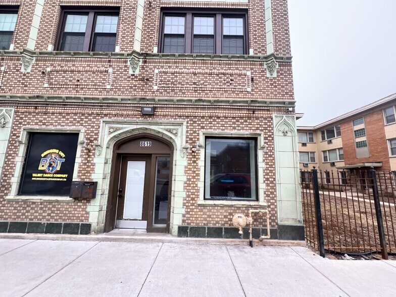 More Photos Of 8611-8619 S Ashland Ave, Chicago Storefront Retail Residential For Lease